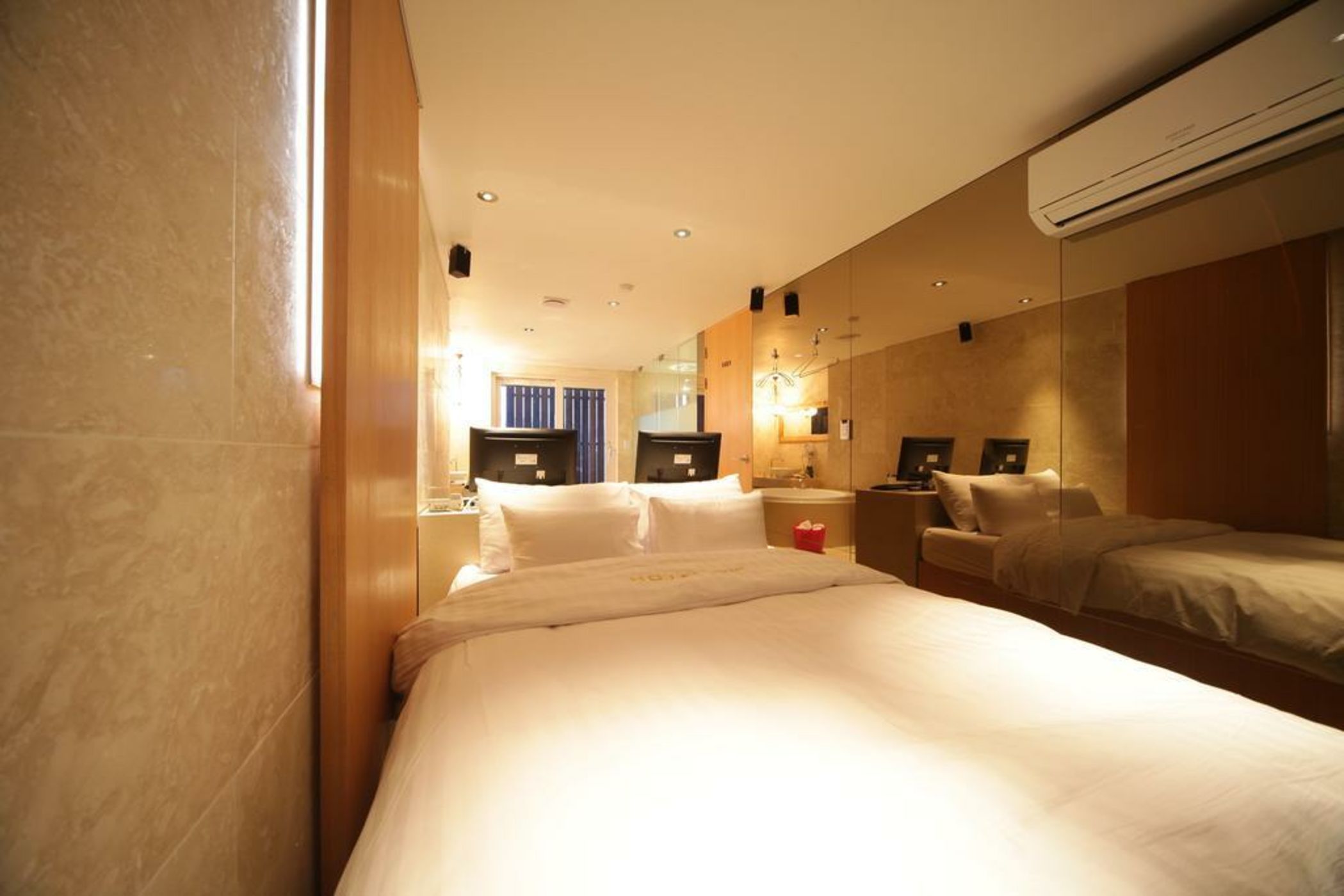 Hotel Pop Jongno