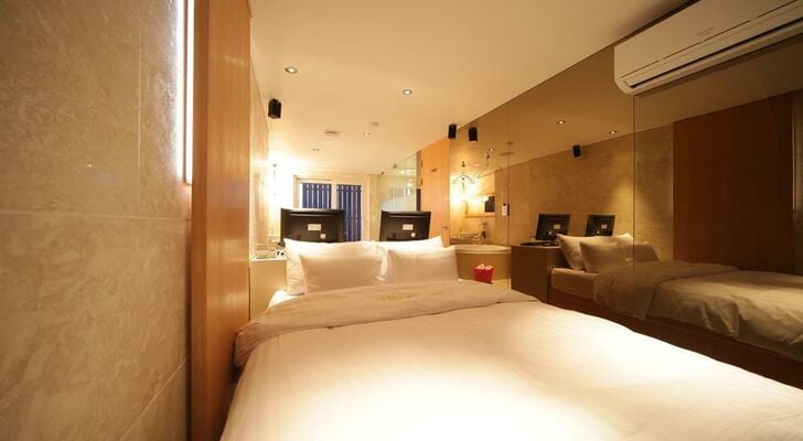 Hotel Pop Jongno