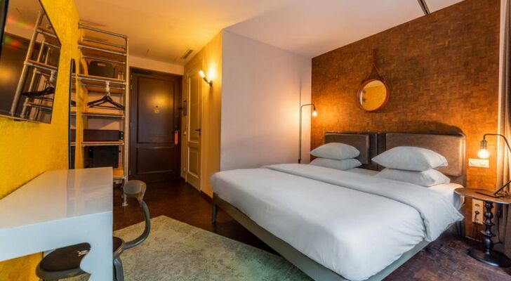 Hotel V Nesplein