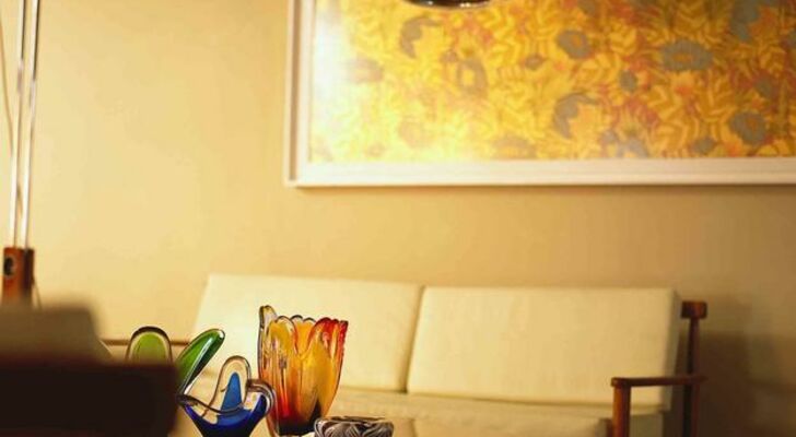 Home Hotel