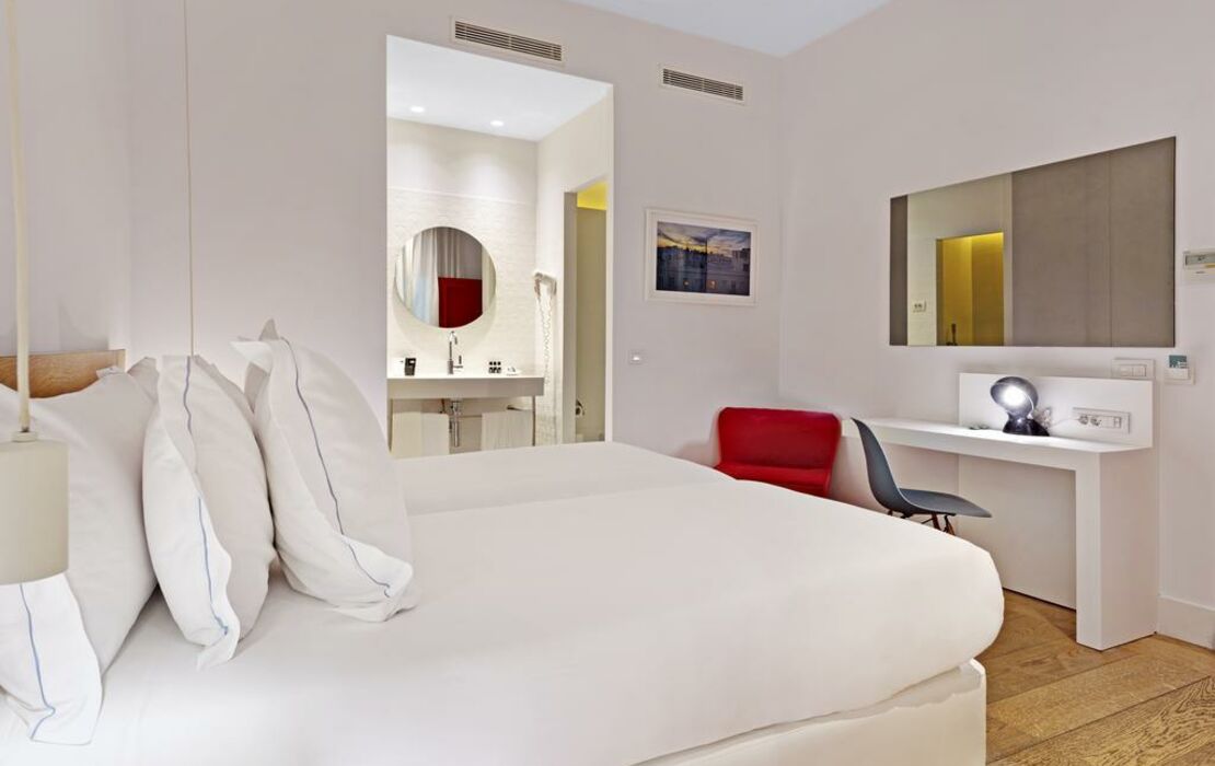 One Shot Prado 23, a Design Boutique Hotel Madrid, Spain
