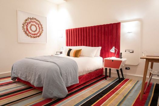 Hotel DeBrett