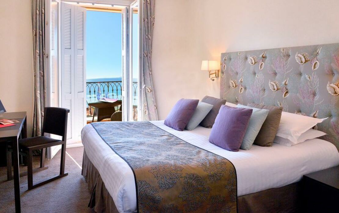 Hôtel La Pérouse Nice Baie des Anges