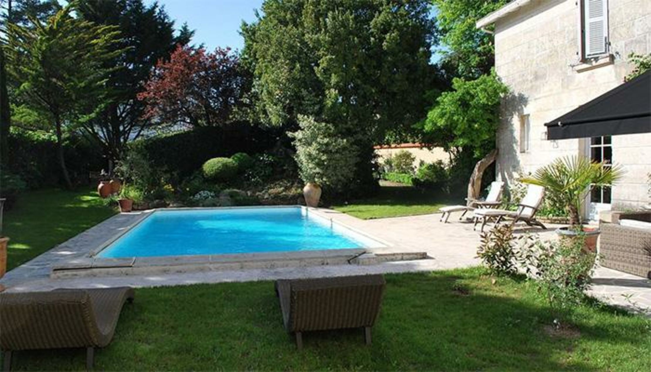Chambres d'Hôtes Maison La Porte Rouge