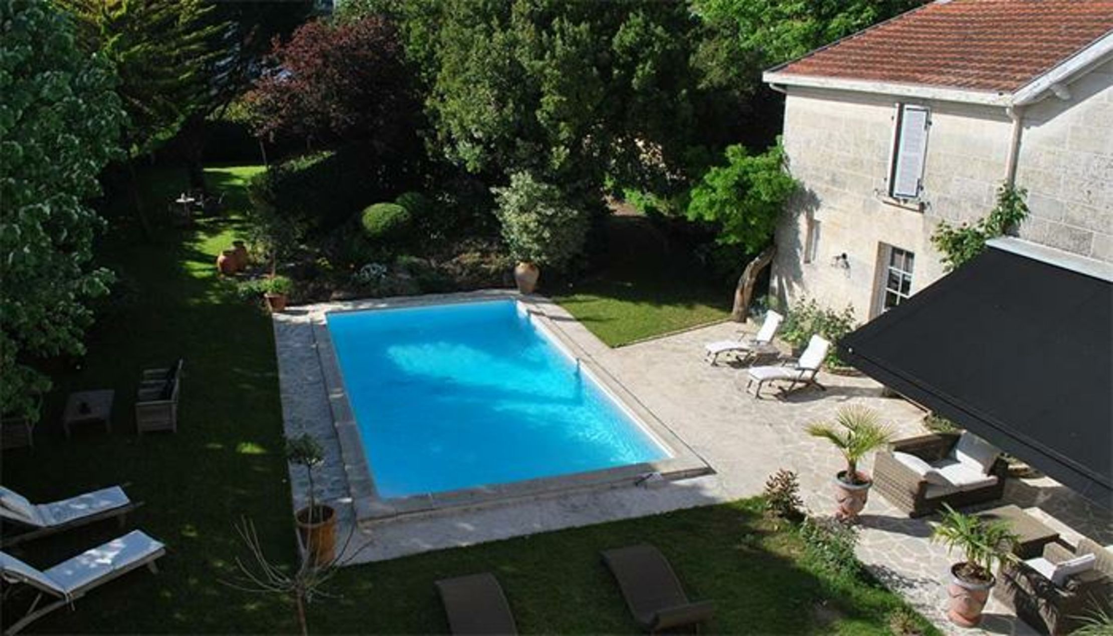 Chambres d'Hôtes Maison La Porte Rouge