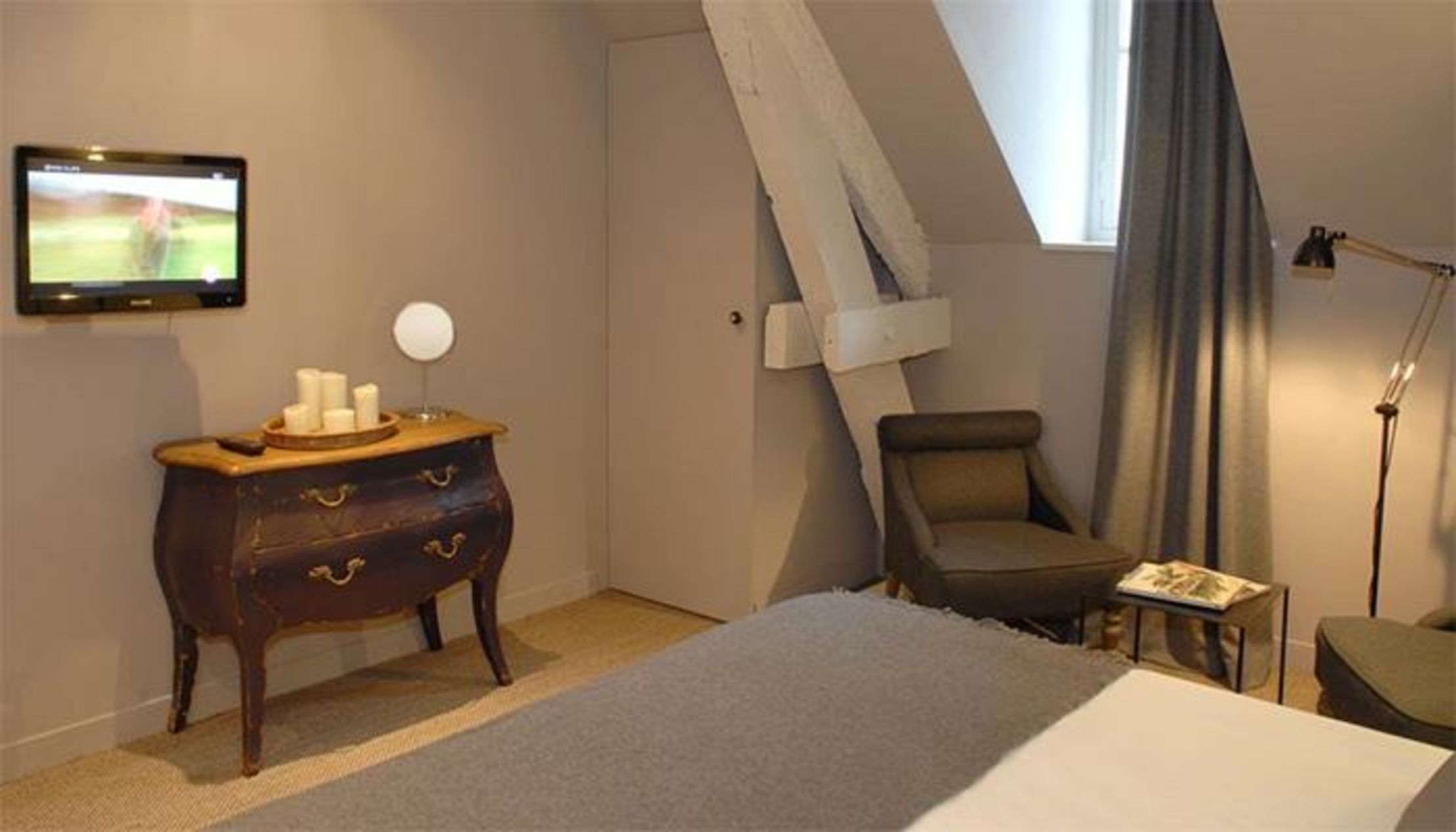 Chambres d'Hôtes Maison La Porte Rouge