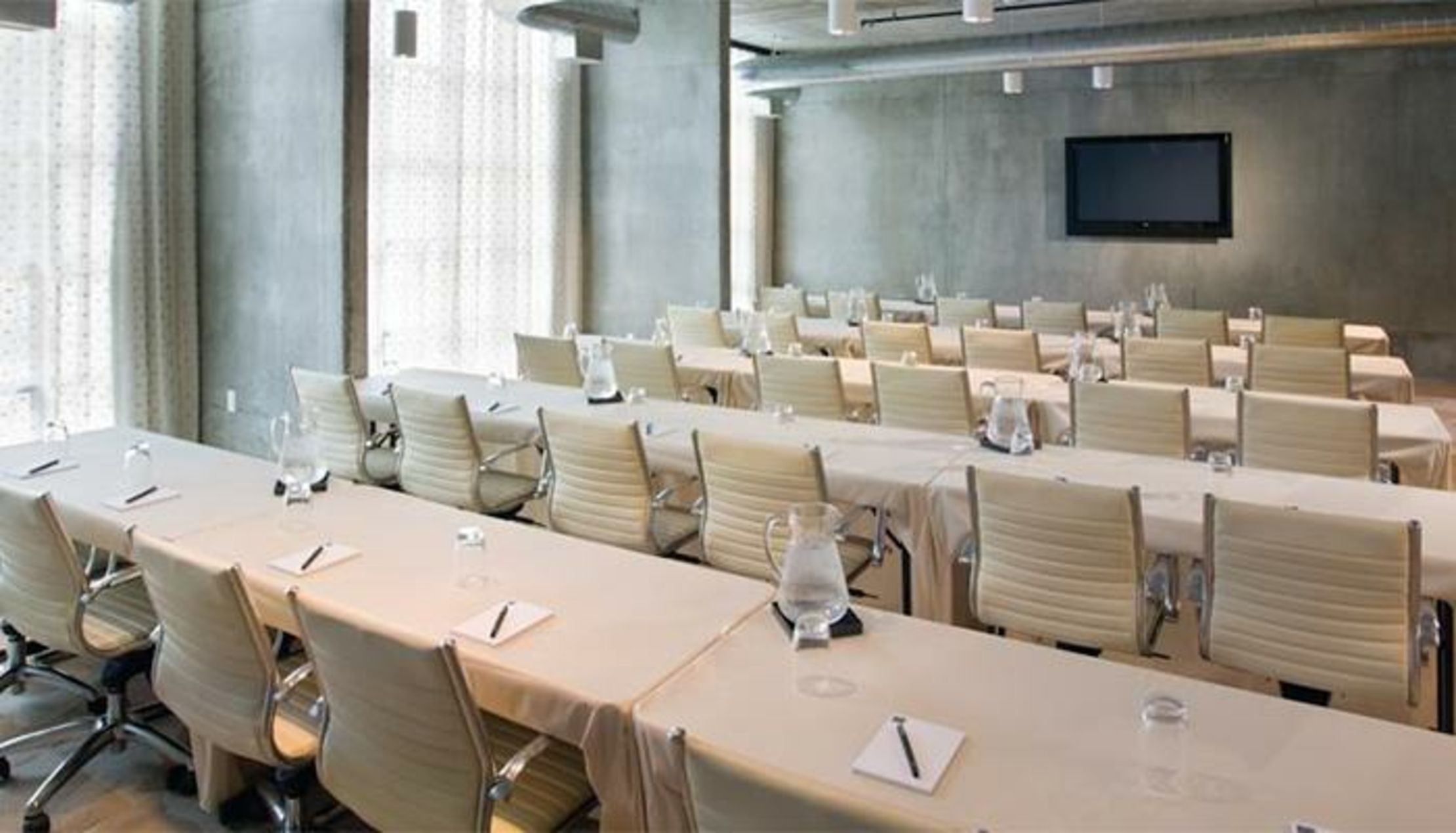 NYLO Providence Warwick Hotel, Tapestry Collection by Hilton