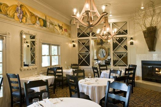 Farmhouse Inn
