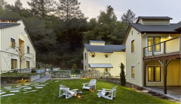 Farmhouse Inn