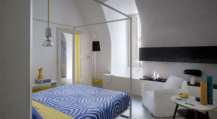 Capri Suite