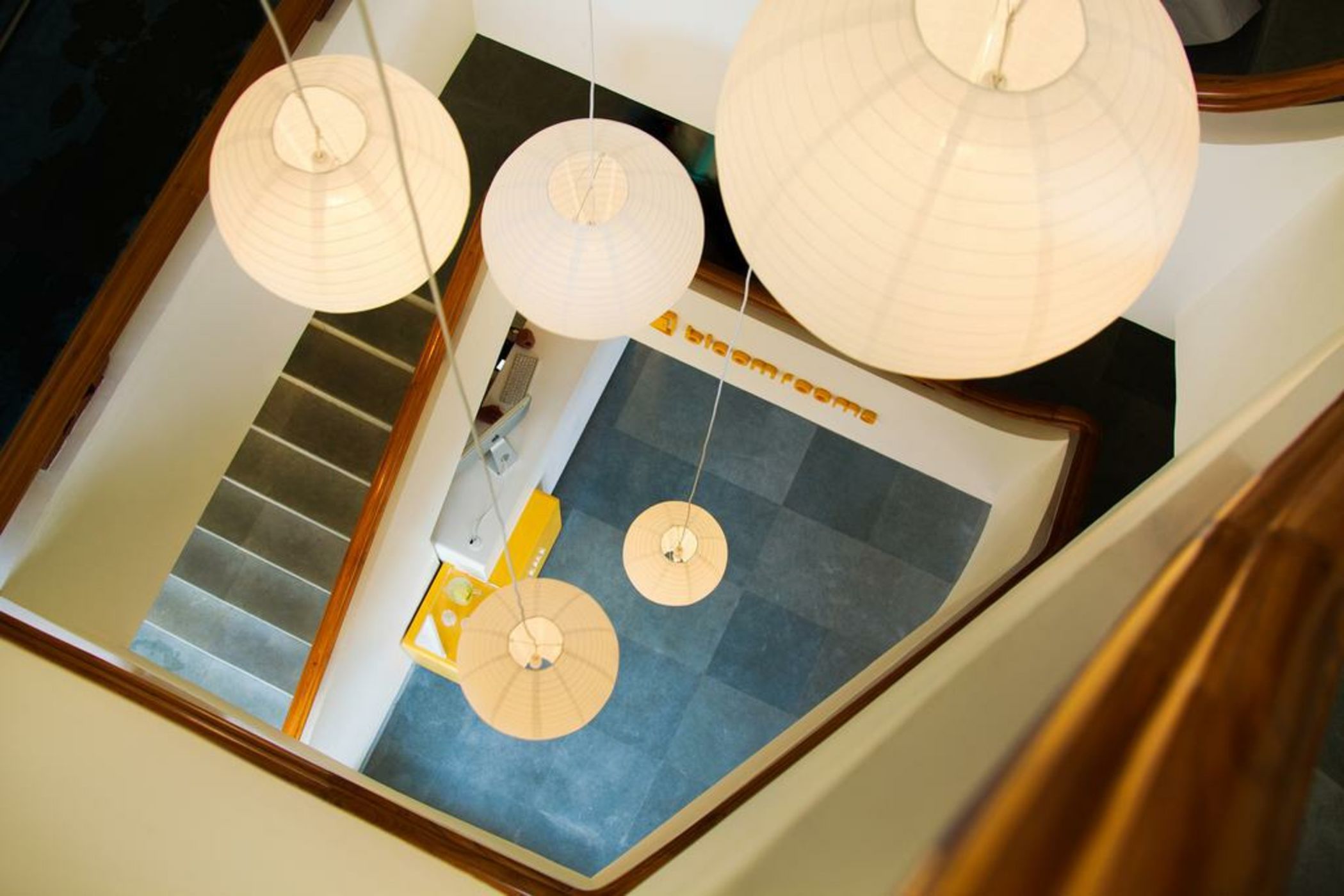 bloomrooms @ New Delhi Railway Station