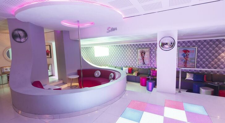 Chill Hotel Seminyak
