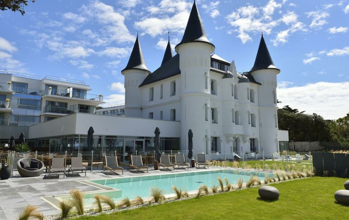 Château des Tourelles, Hôtel Thalasso Spa Baie de La Baule, a Design