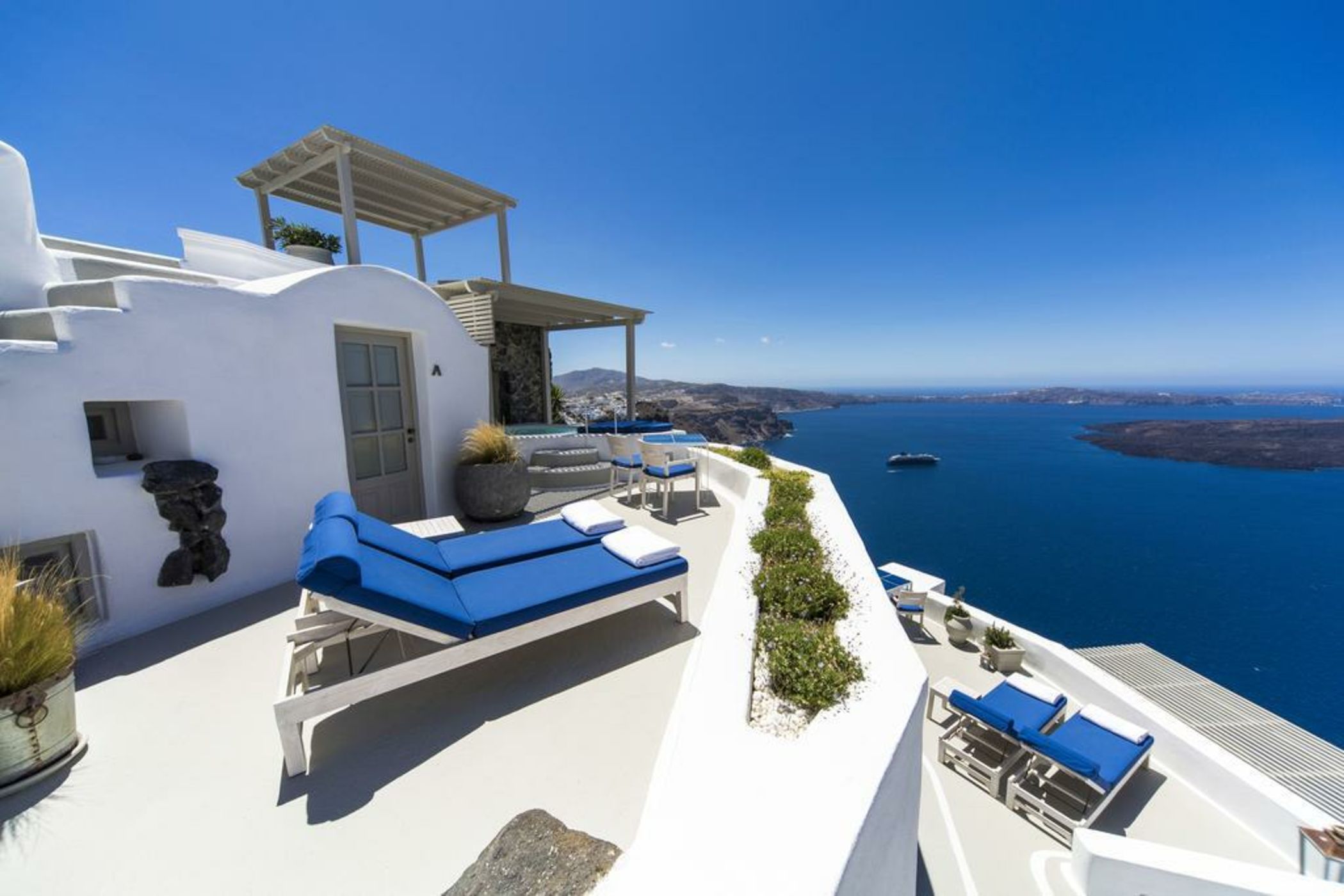 Iconic Santorini, a boutique cave hotel
