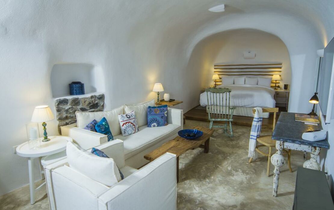 Iconic Santorini, a boutique cave hotel