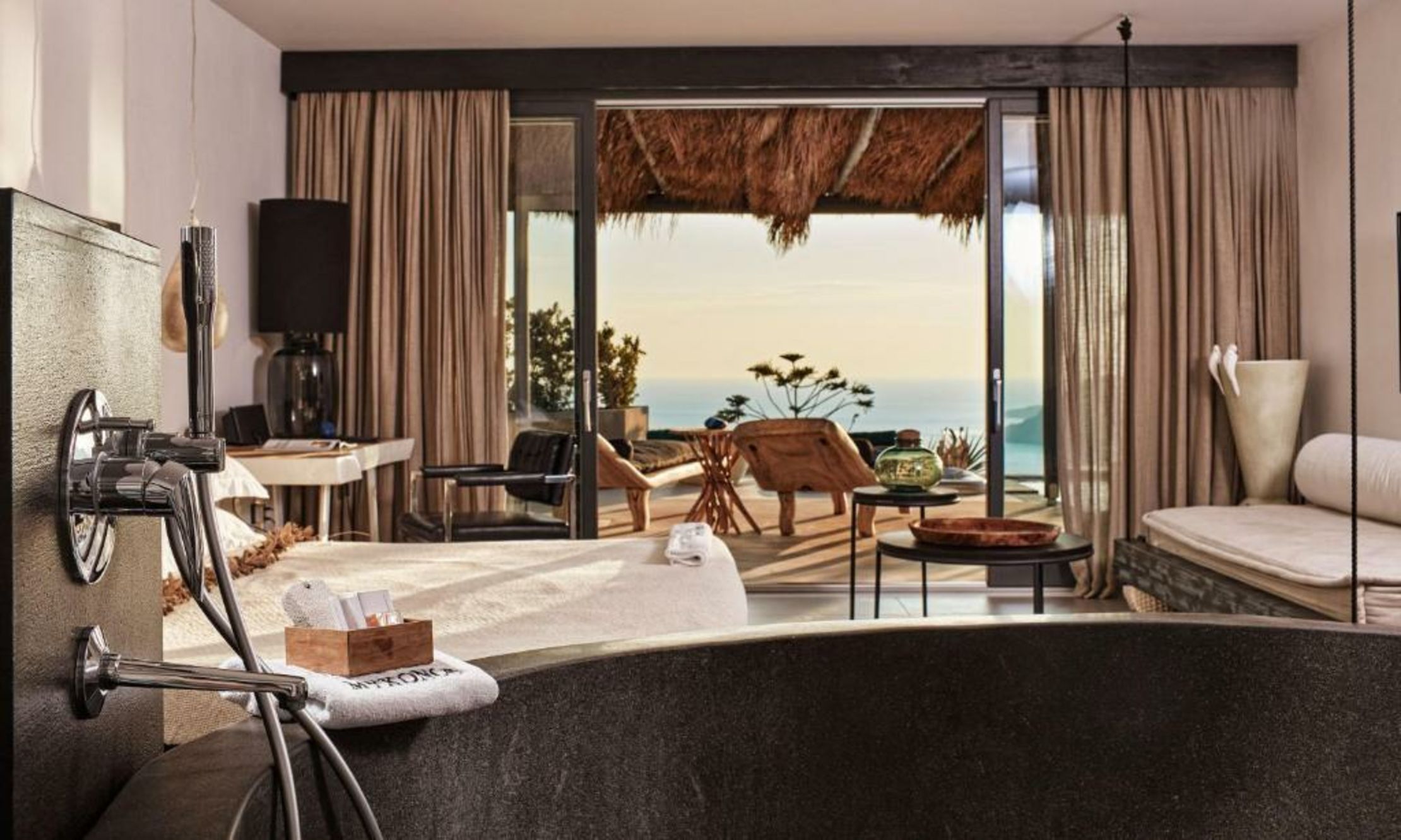 Myconian Utopia Relais & Chateaux