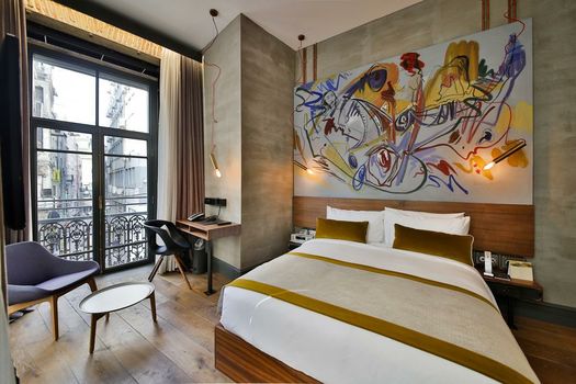 Hotel The public