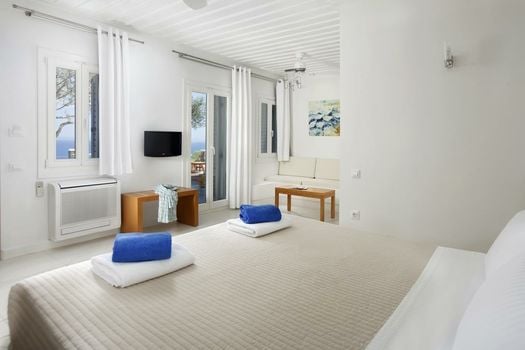 Selana Suites