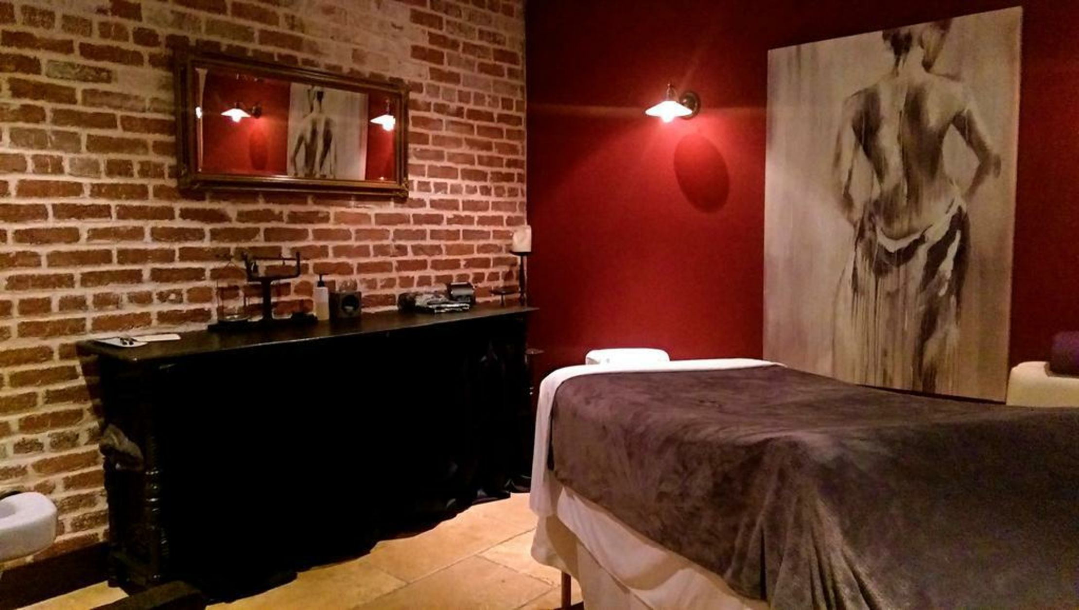 Granada Hotel & Bistro