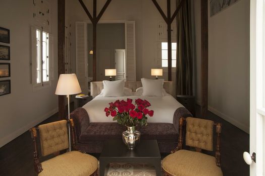 Hotel B