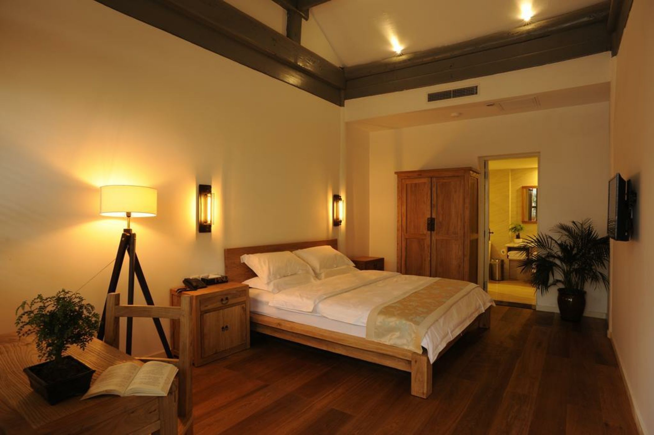 Beijing 161 Hulu Courtyard Hotel