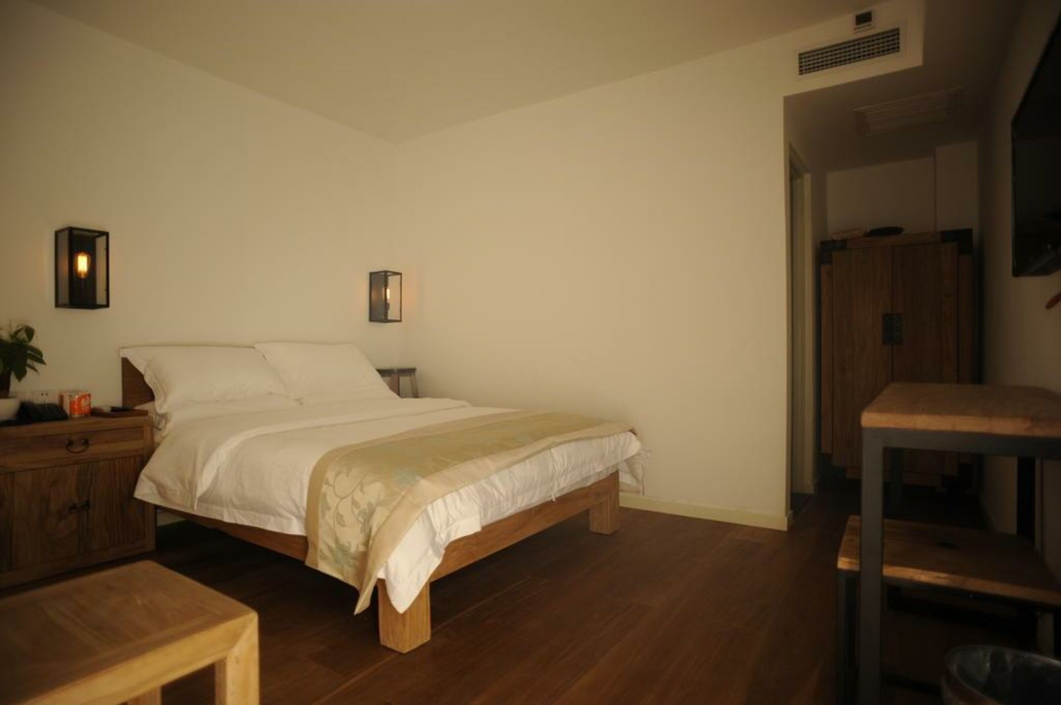 Beijing 161 Hulu Courtyard Hotel