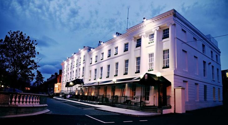 Hampton Hotel