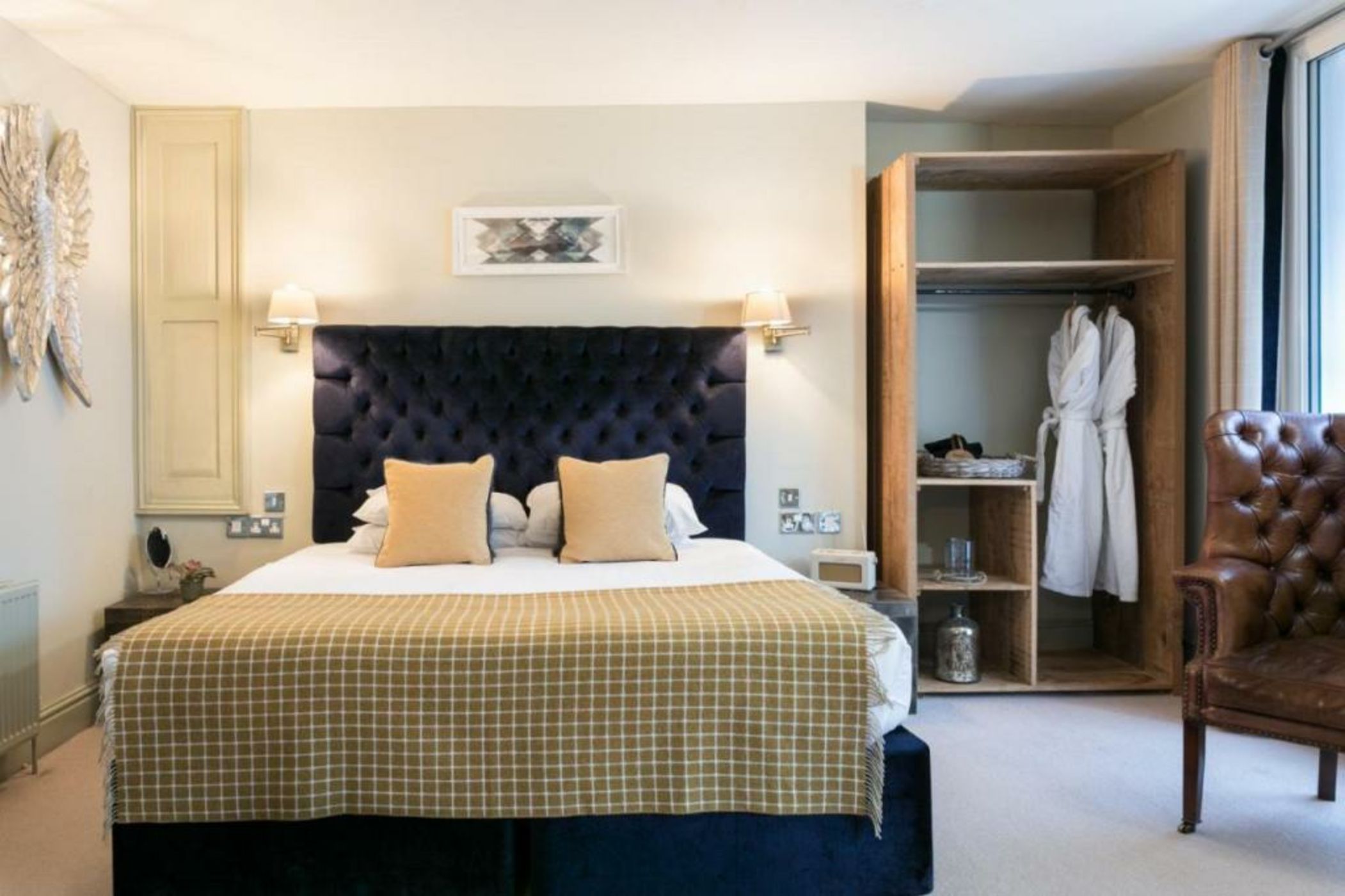 The Angel & Blue Pig