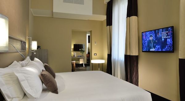 Rome Life Hotel