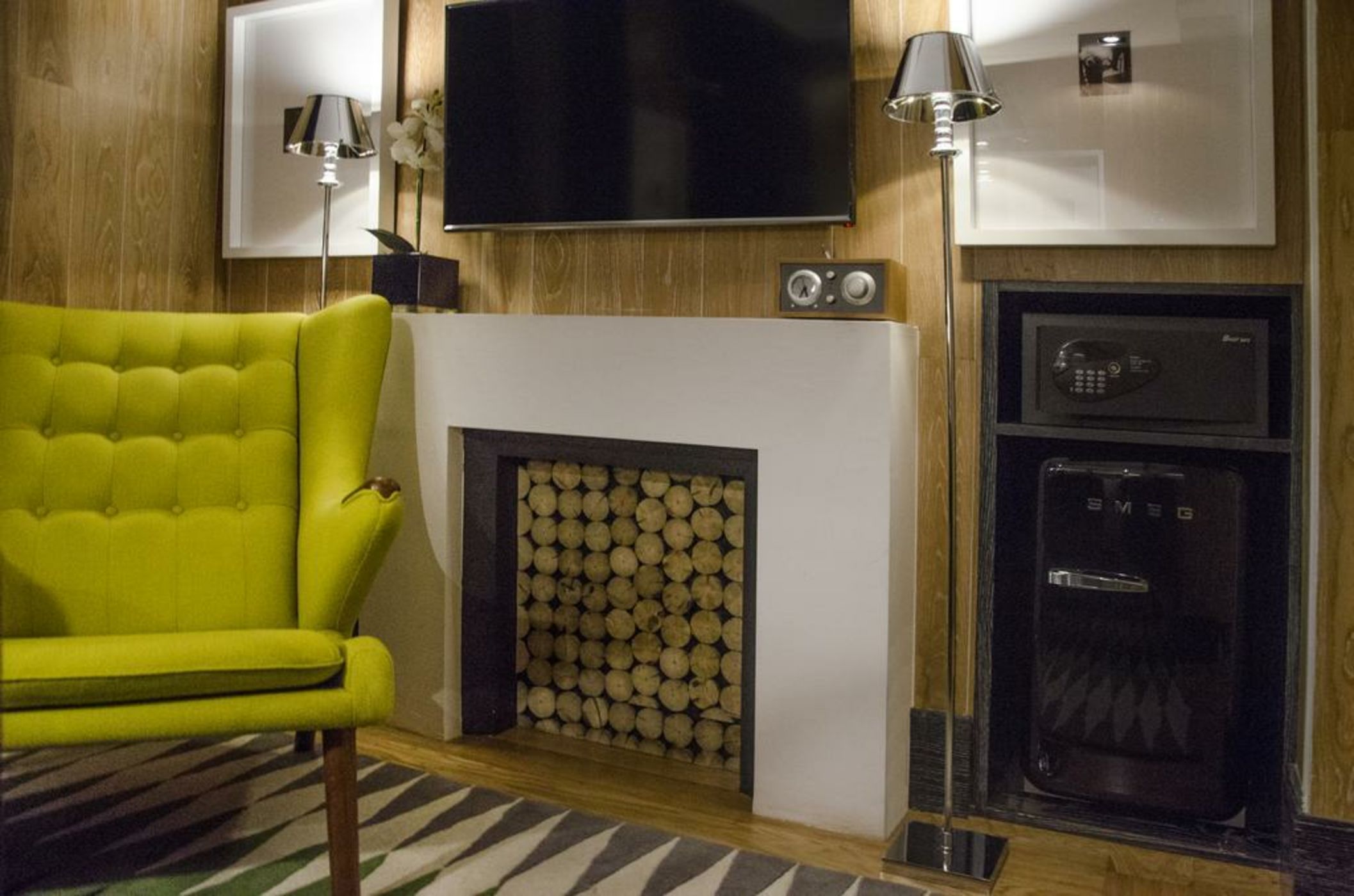 Browns Central Hotel