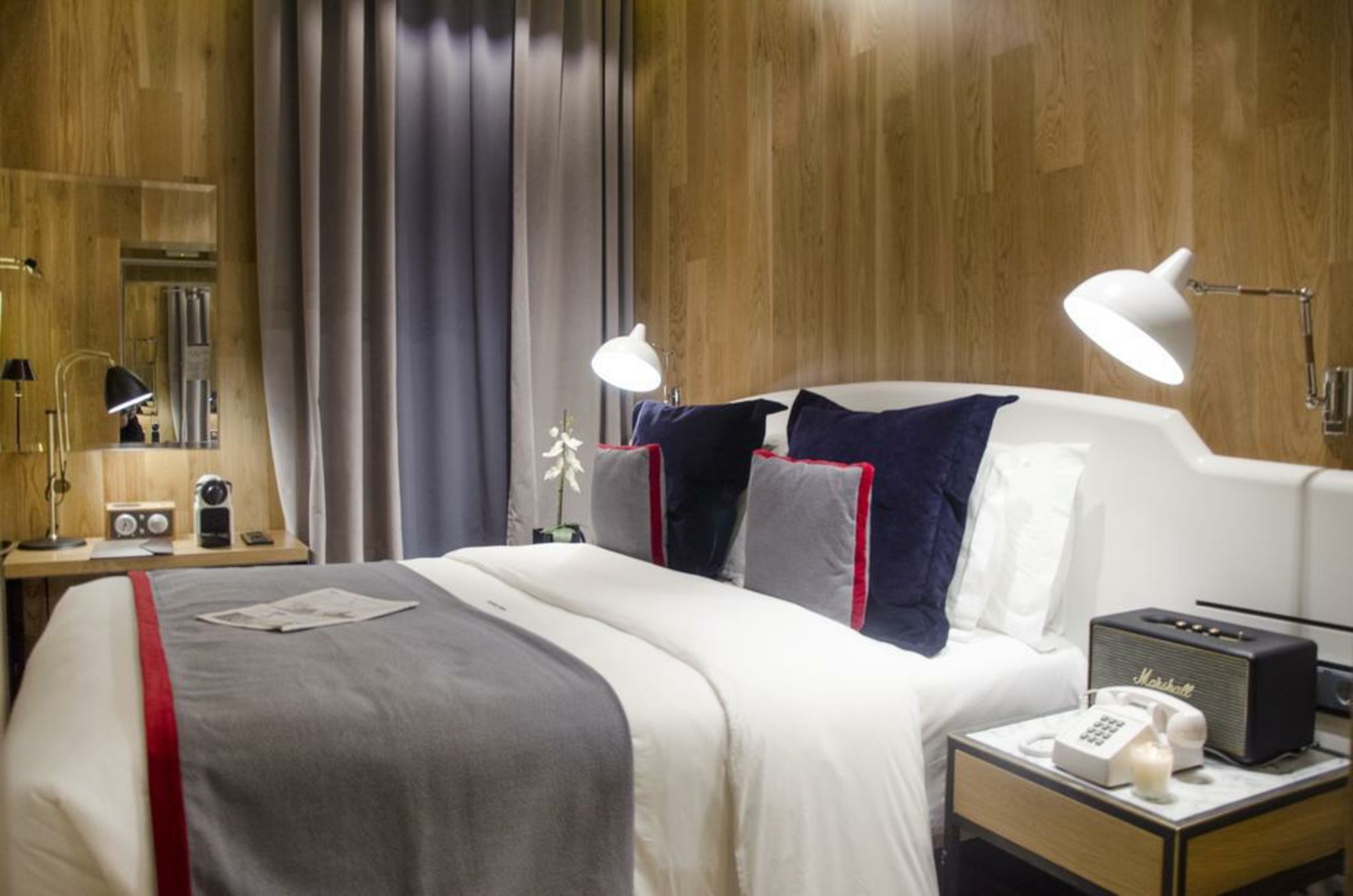 Browns Central Hotel