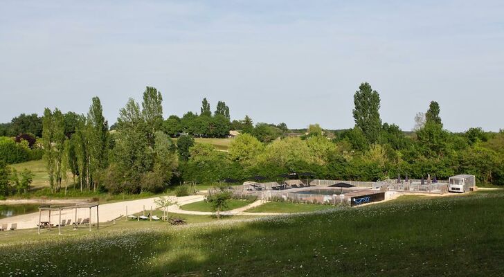 La Parenthèse-Camping Les Ormes