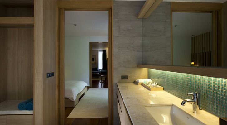 X2 Vibe Phuket Patong Hotel