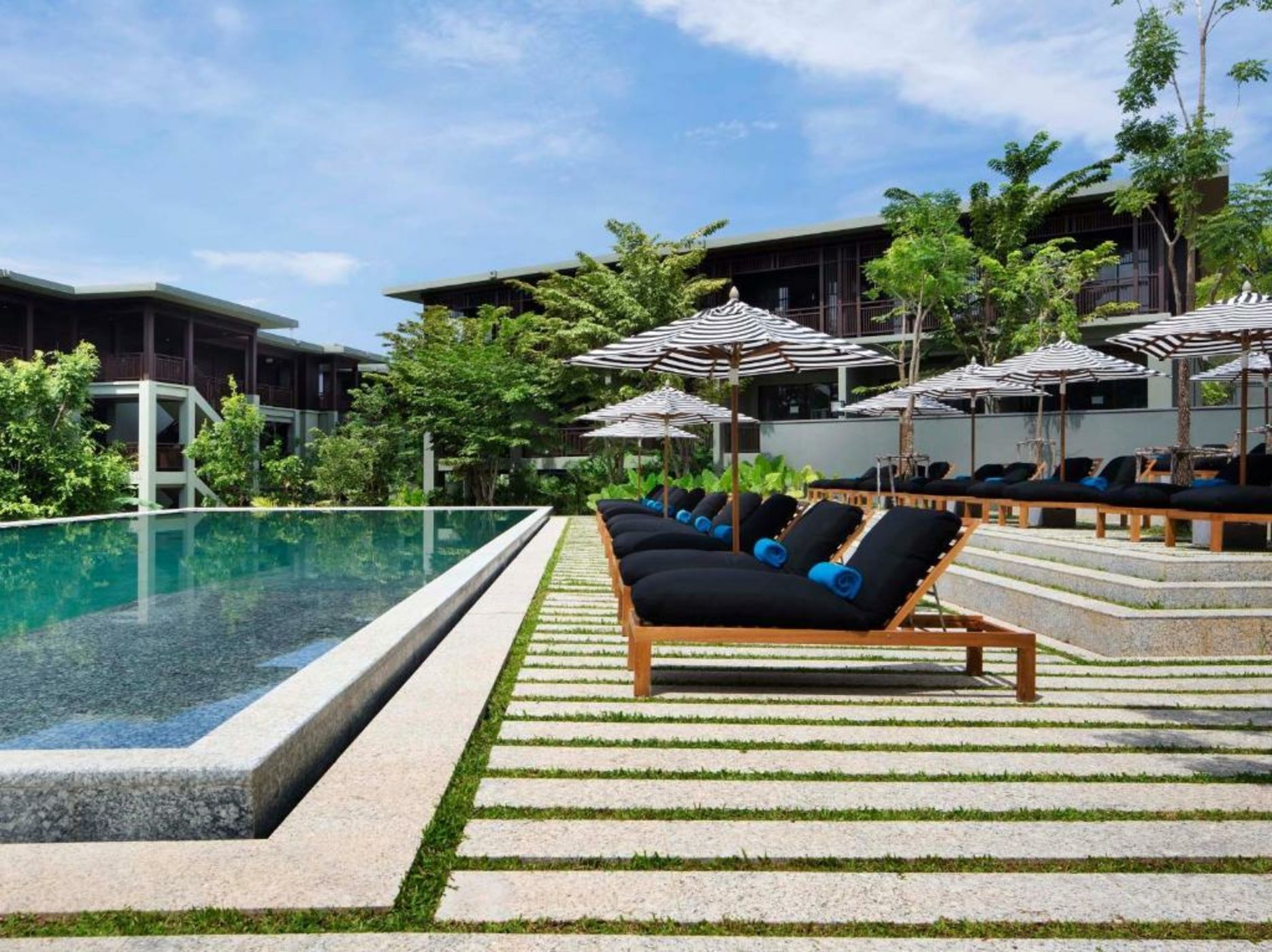 Pullman Phuket Arcadia Naithon Beach