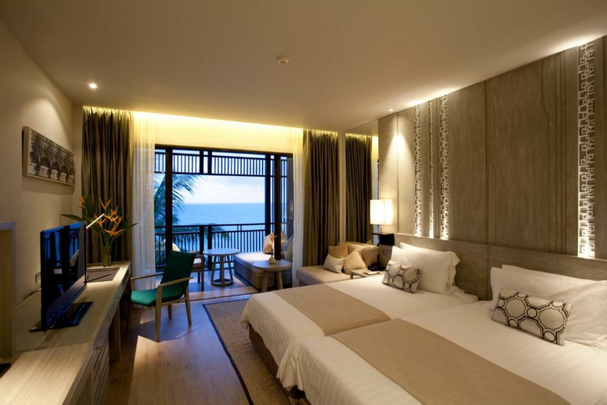 Pullman Phuket Arcadia Naithon Beach