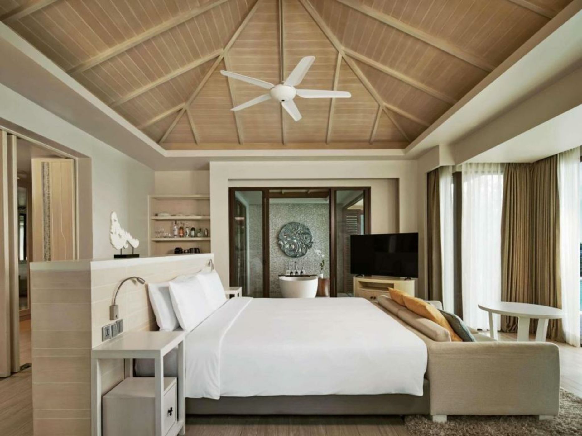 Pullman Phuket Arcadia Naithon Beach