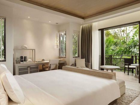 Pullman Phuket Arcadia Naithon Beach