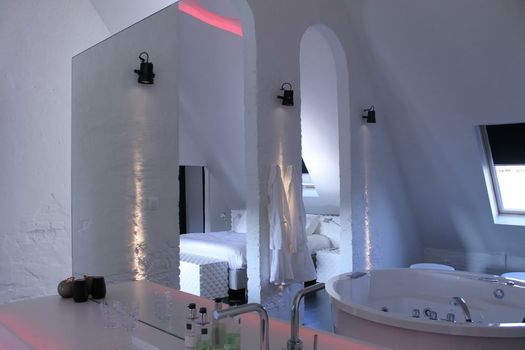 B&B Suites FEEK