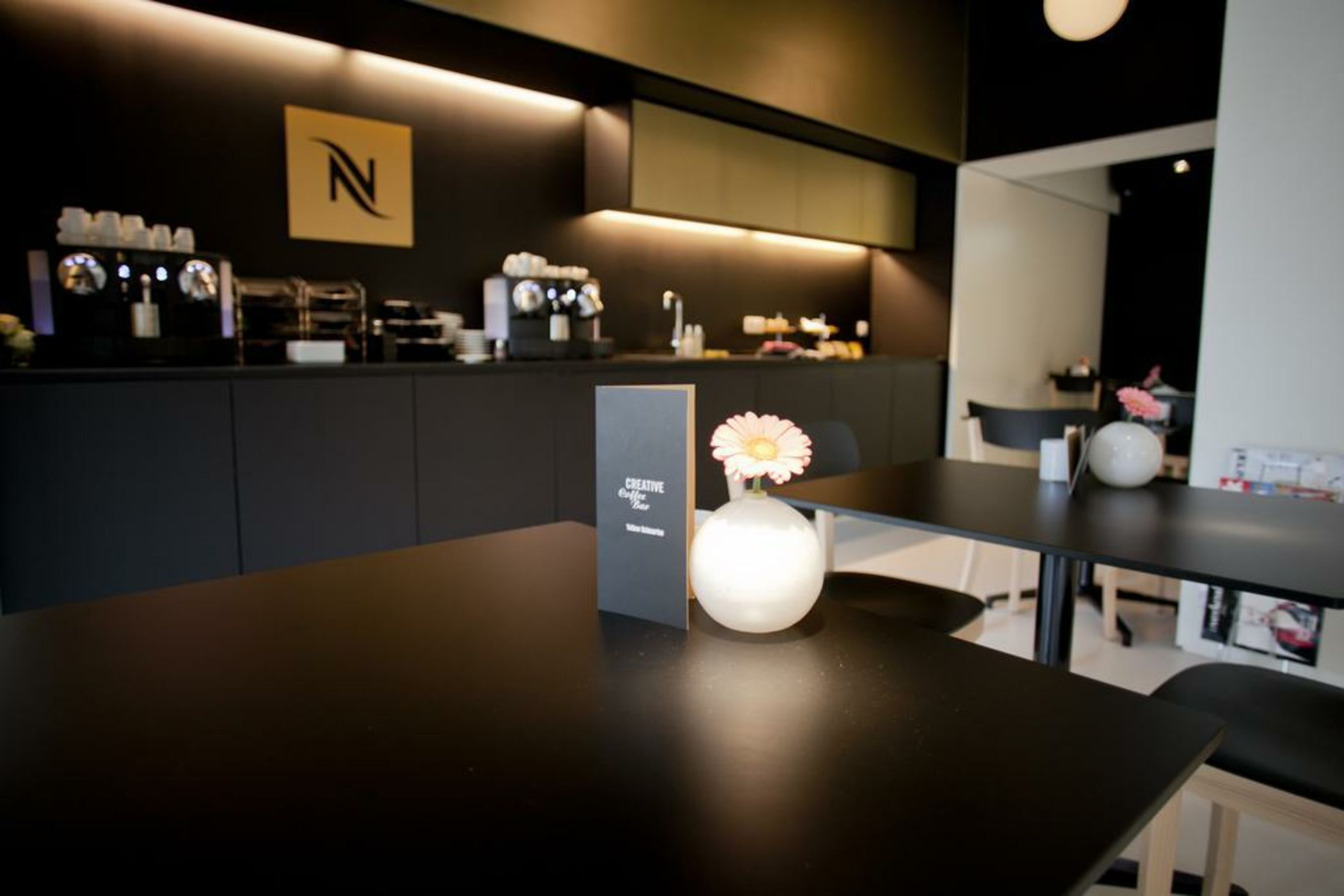 B&B Yellow Submarine