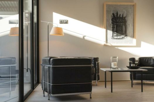 Can Artists La Loge