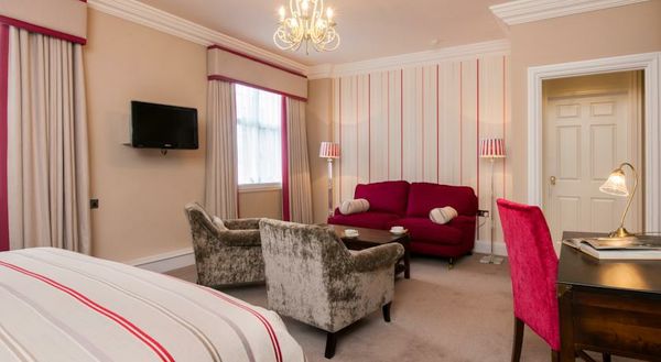 The Manor Elstree