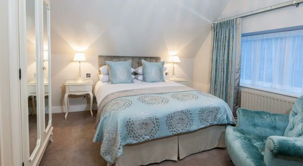 The Manor Elstree