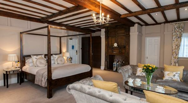 The Manor Elstree