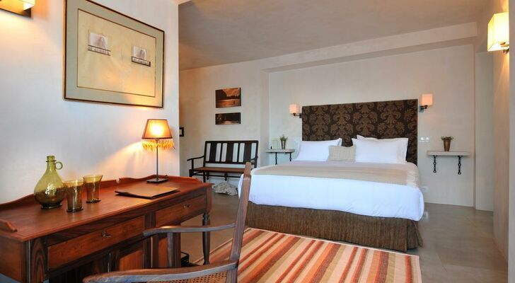 Hotel V...