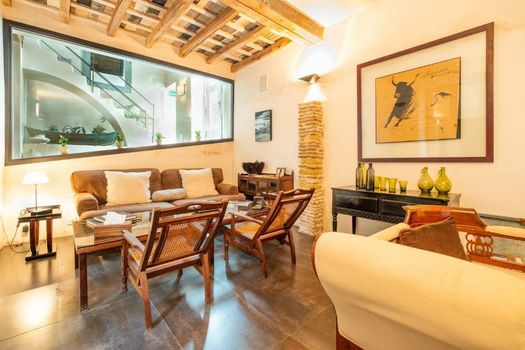 V... Boutique Hotel