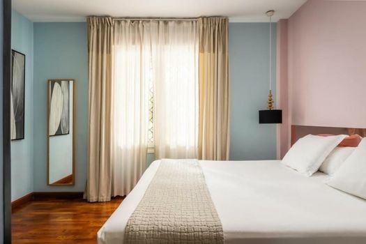 BYPILLOW Villa Lorena Adults Recommended
