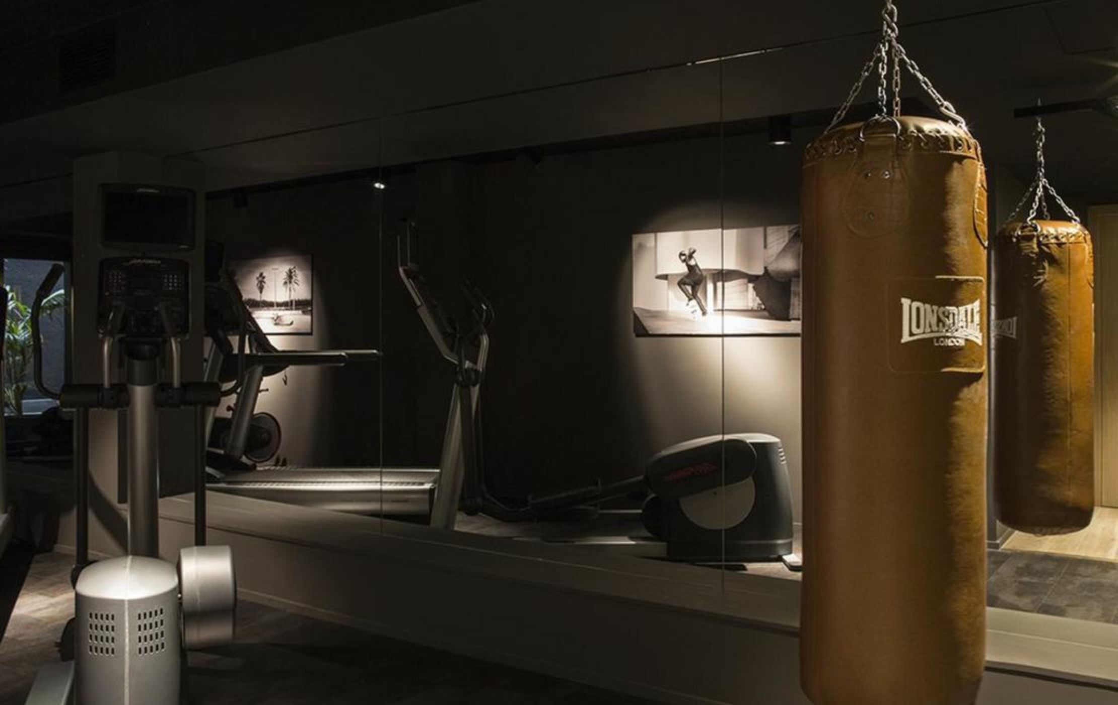 Yurbban Trafalgar Hotel