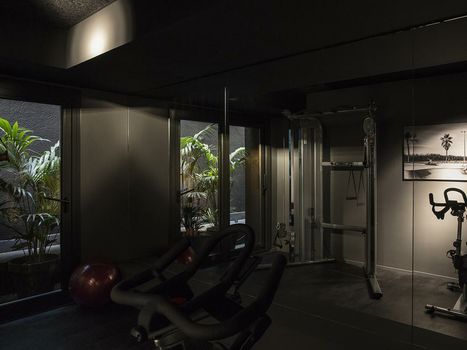 Yurbban Trafalgar Hotel