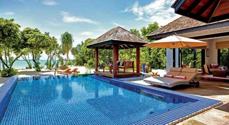 Hideaway Beach Resort & Spa