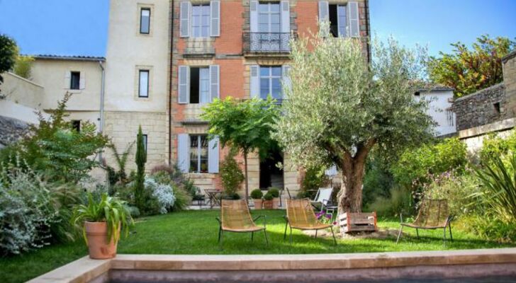 La Maison Rouge d'Uzes B&B